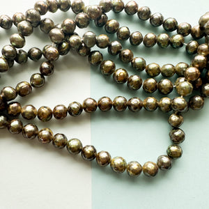 8mm Faceted Galapagos Freshwater Pearl Rounds Strand