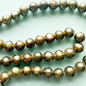 8mm Faceted Galapagos Freshwater Pearl Rounds Strand