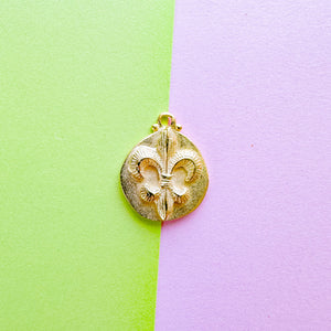 18mm Satin Gold Fleur de Lis Charm