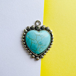 36mm Turquoise Heart Cabachon Pewter Pendant Charm