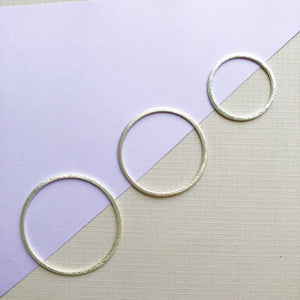 Brushed Silver Circle - 4 Pack - Christine White Style