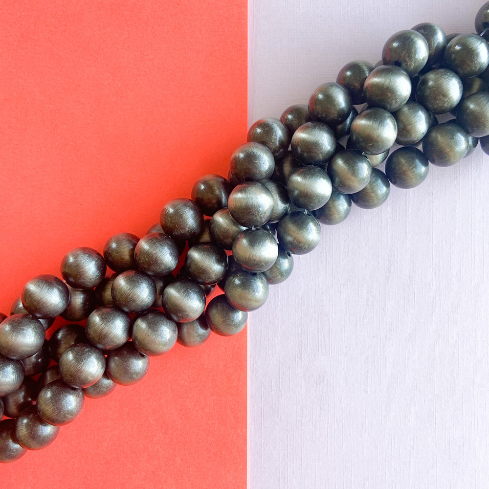 14mm Metallic Silver Native Resin Round Strand