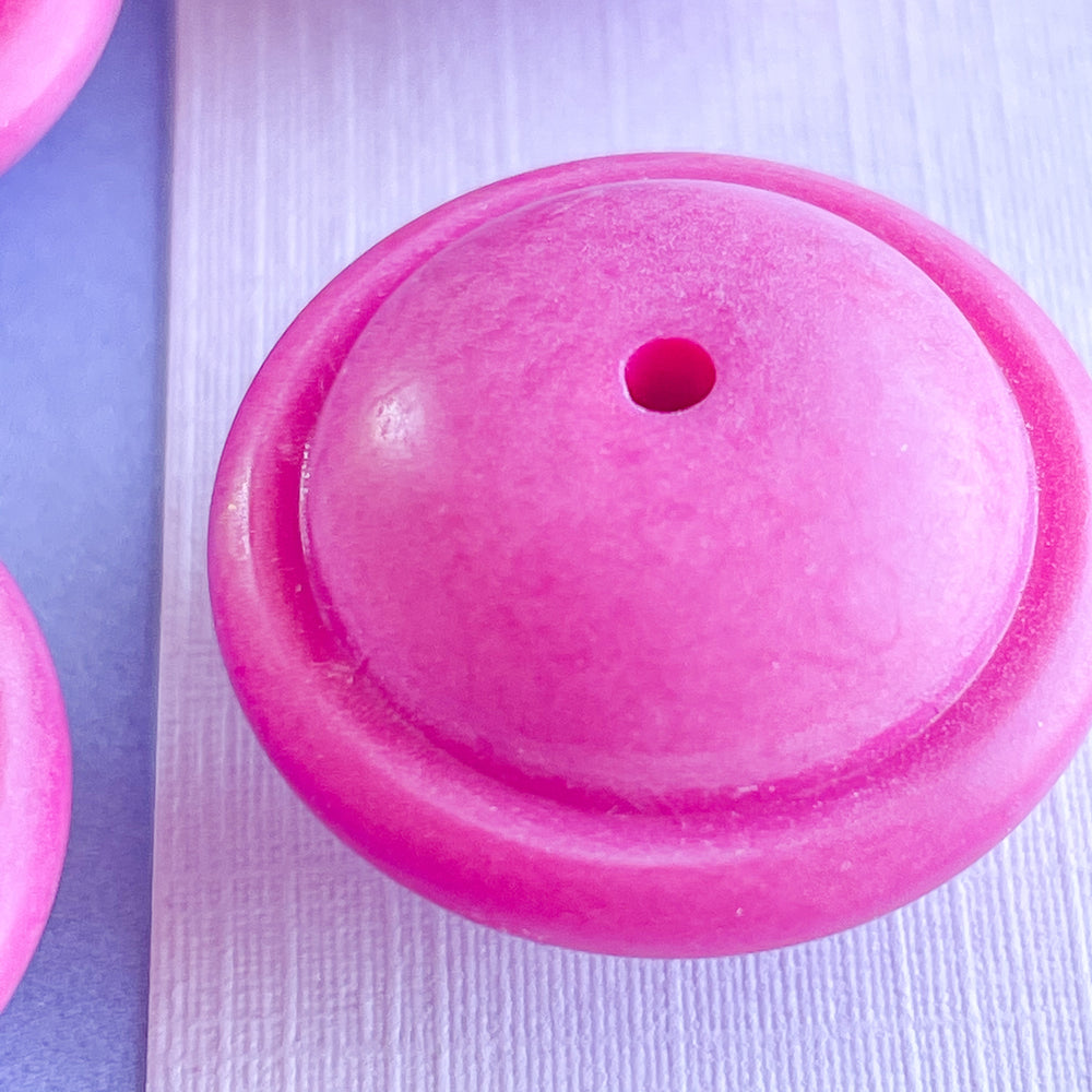 23mm Matte Magenta Vintage Resin Saucer Beads - 6 Pack