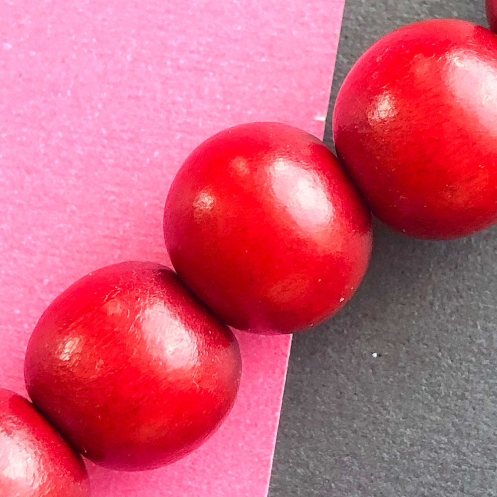 12mm Cranberry Wood Rounds Strand